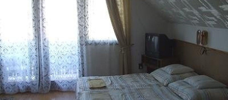 39FC79FEB2F5A7F2B6617F62D95BB599