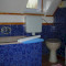 Badezimmer mit Badewanne 