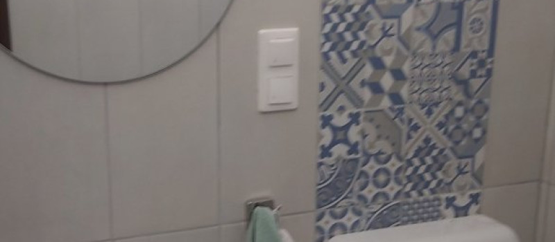 Dusche / shower / Zuhanyzó / Sprcha