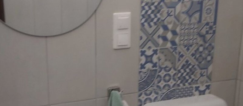 Dusche / shower / Zuhanyzó / Sprcha 