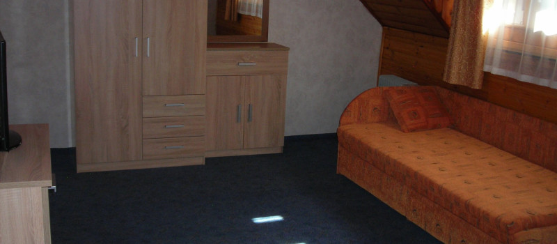 dvoulůžkové pokoje možnost přistýlek / Doppelzimmer mit Extrabett