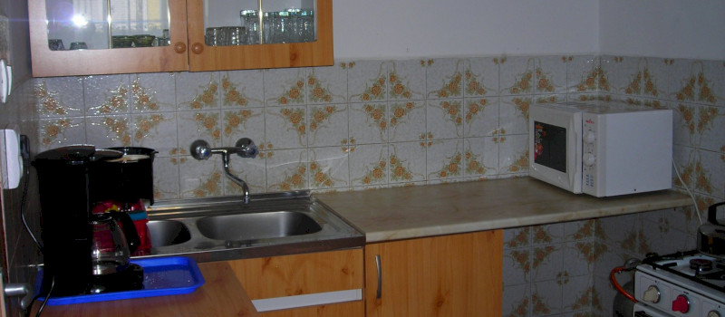 Küche / vybavená kuchyň / kitche at downstair 