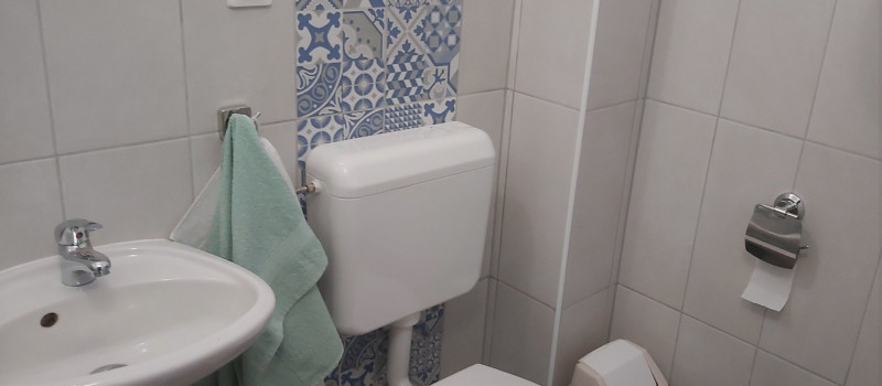 Zuhanyzó / Sprcha / Shower / Dusche